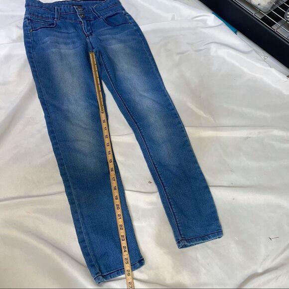 💋Bundle 4 items for $20. Add items💋 to a bundle - Picture 4 of 5